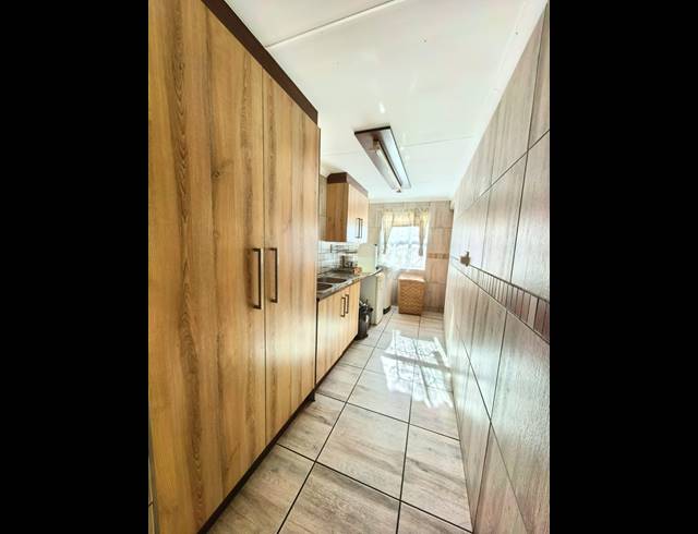 3 BEDROOM HOUSE FOR SALE IN SASOLBURG EXT 11